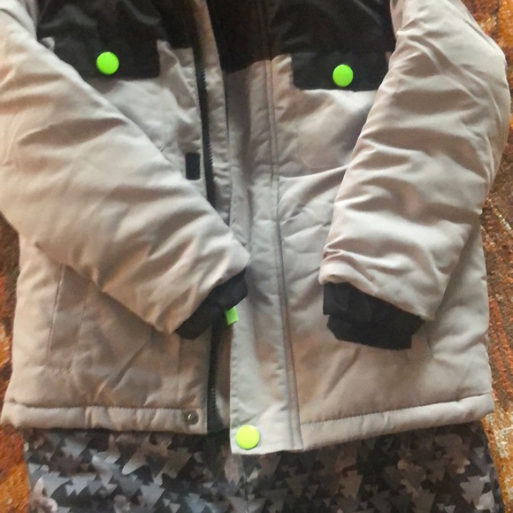 Snowsuits - Picture 4 of 4